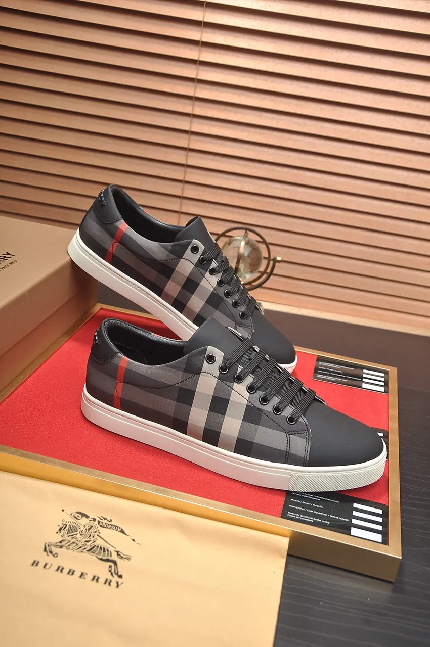 Men's shoes💰480💶[Burberry] (cowhide lining) classic low-top sneakers｜Imported cowhide with classic plaid fabric｜Cow leather lining｜Original outsole｜Fine workmanship and comfortable to wear Size: 38-44 (customized at 45)